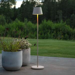 Konstsmide LED акумулаторна стояща лампа Pomezia, пясъчен цвят, 124 cm, IP54, USB, Затъмняване, Бежов, Дневна/трапезария, Алуминий, Модерен
