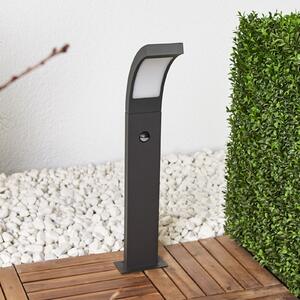 Lucande LED лампа за стълб Juvia, 60 cm, детектор движение, IP54, Черен, Алуминий, Модерен