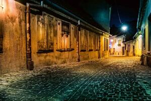 Флизелинов фототапет стара улица в сибиу 375 x 250 см