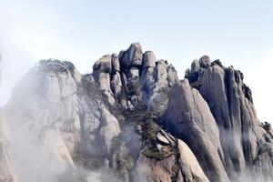 Флизелинов фототапет планината в мъгла 375 x 250 см