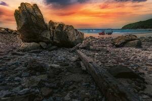 Флизелинов фототапет скали на брега 375 x 250 см