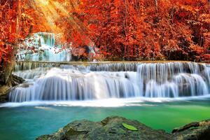 Флизелинов фототапет водопад в есенна гора 375 x 250 см