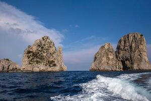 Флизелинов фототапет остров фаральони 375 x 250 см