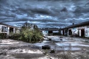 Флизелинов фототапет стара фабрика двор 375 x 250 см