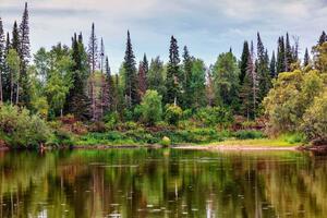 Флизелинов фототапет езерен пейзаж с река 375 x 250 см