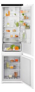 Хладилник с фризер Electrolux ENA7CD19S, клас D, 269 л. общ обем, за вграждане, 172 kWh/годишно, AI CoolAssist, TwinTech No Frost, MultiSpace, ExtraChill, бял