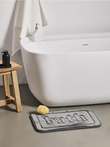 Sinsay - Постелка за баня с надпис Bath - тъмносиво