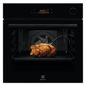 Фурна за вграждане Electrolux EOC8P39WZ, клас A+, 72л. обем, пиролитично почистване, 3 нива на печене, защита от деца, SteamCrisp, черна