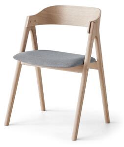 Трапезен стол от дъб със сива седалка Findahl от Hammel Mette - Hammel Furniture