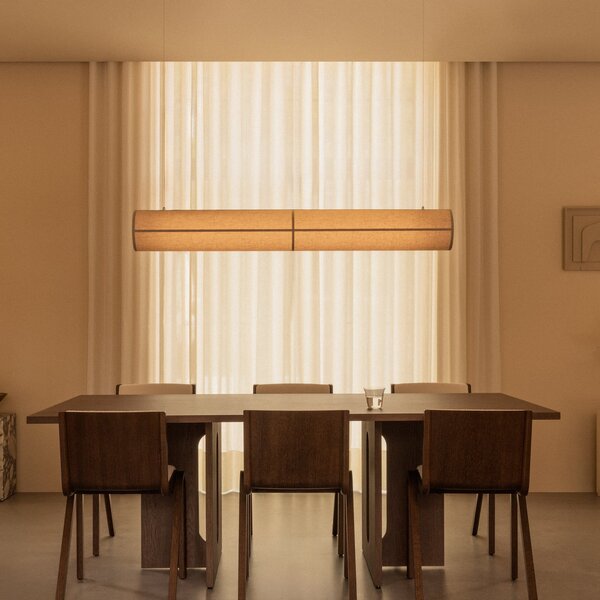 Audo Copenhagen Пендел Hashira Linear, естествен цвят, дължина 140 cm, Затъмняване, Бежов, Дневна/трапезария, Плат / текстил