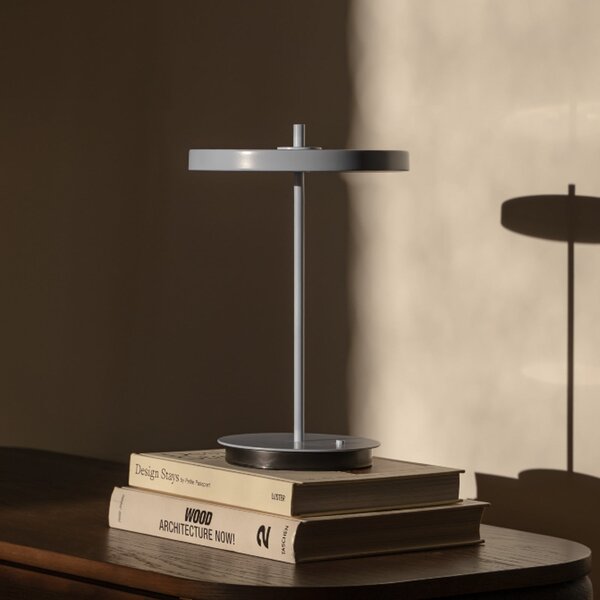 UMAGE LED акумулаторна настолна лампа Asteria Move, светлосиня, 31 cm, Затъмняване, Син, Дневна/трапезария, Метал, Дизайн