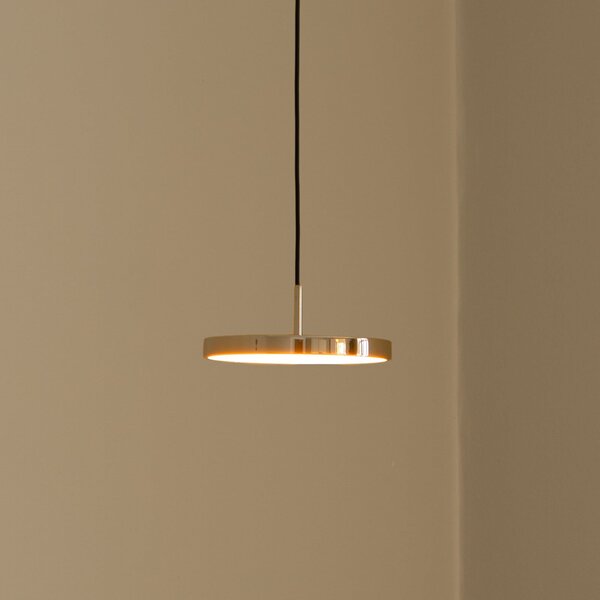 UMAGE LED висяща лампа Asteria Micro, полиран месинг, Ø 15 cm, Затъмняване, Злато / месинг, Дневна/трапезария, Метал, Дизайн