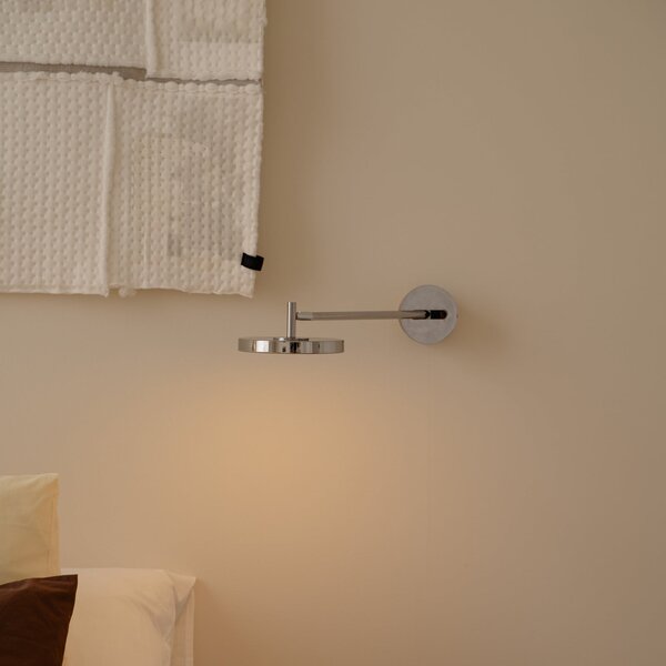 UMAGE LED стенна лампа Asteria LONG HW, полирана стомана, 45 cm, Затъмняване, Металик, Дневна/трапезария, Метал, Дизайн, Стенна розетка отдолу