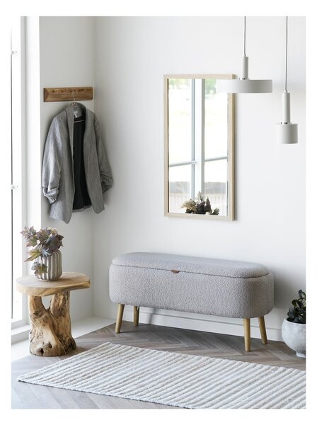 Стенна закачалка от масивен дъб в естествен цвят 50 cm Barco – House Nordic