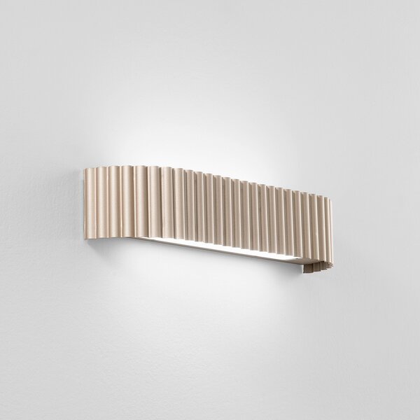 Luce Ambiente Design LED стенна лампа Niike, златист цвят, ширина 40 cm, метал, CCT, Злато / месинг, Дневна/трапезария, Метал, Модерен