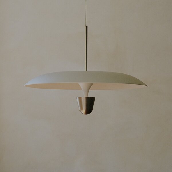 New Works LED висяща лампа Kantarell, Ø 55 cm, никел, Затъмняване, Бял, Дневна/трапезария, Метал, Дизайн