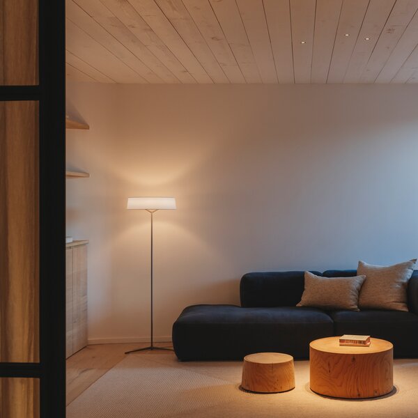 Vibia LED стояща лампа DAMA, бежова, височина 140 cm хартия/метал, Затъмняване, Бежов, Дневна/трапезария, Хартия / картон, Дизайн