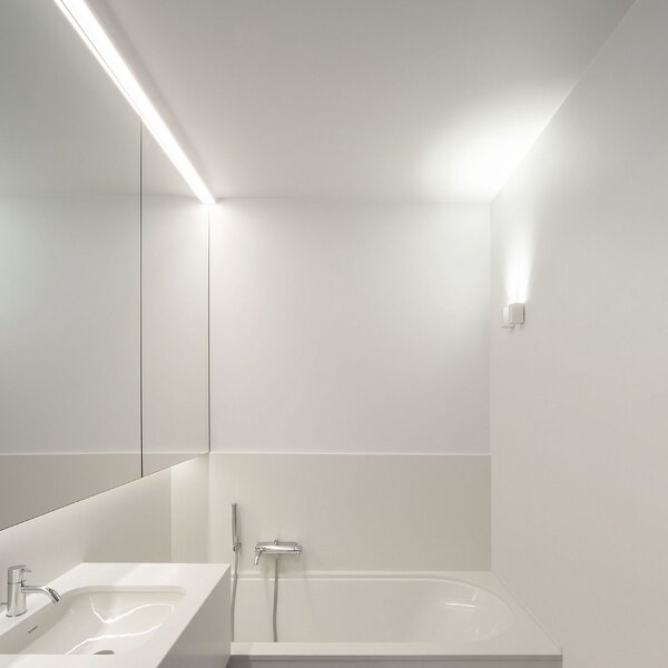 Wever & Ducré Lighting WEVER DUCRÉ LED лампа за външна стена Train 2.0 up/down бяла 930, Затъмняване, Бял, Алуминий, Модерен, Стенна ъглова