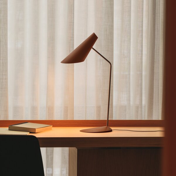 Vibia LED настолна лампа I.Cono, червено-кафява, височина 56 cm, 2700 K, Затъмняване, Кафяв / ръждив, Дневна/трапезария, Пластмаса, Дизайн