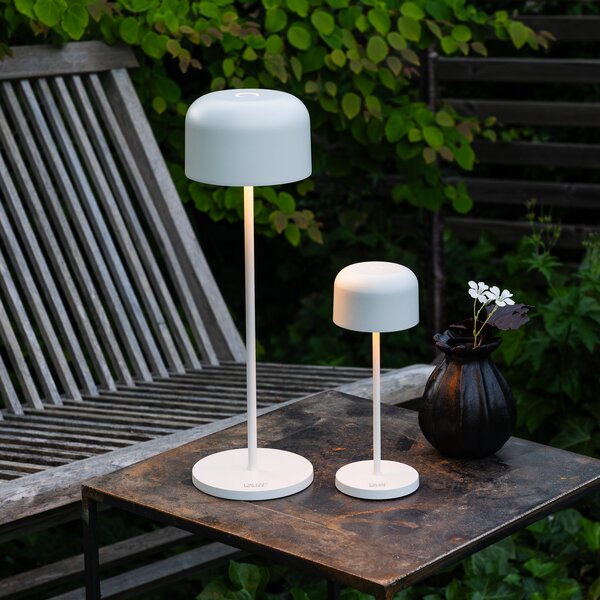 Konstsmide LED акумулаторна настолна лампа Lille, височина 36 cm, бяла, IP54, USB, Затъмняване, Бял, Дневна/трапезария, Алуминий, Модерен