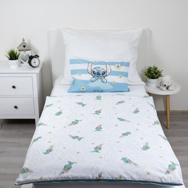 Светлосиньо памучно детско спално бельо за детско креватче 100x135 cm Lilo & Stitch "Tropical Hugs" – Jerry Fabrics