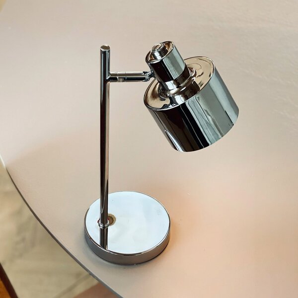 Dyberg Larsen LED акумулаторна настолна лампа Ocean Mini, хром, Затъмняване, Металик, Дневна/трапезария, Метал, Скандинавски