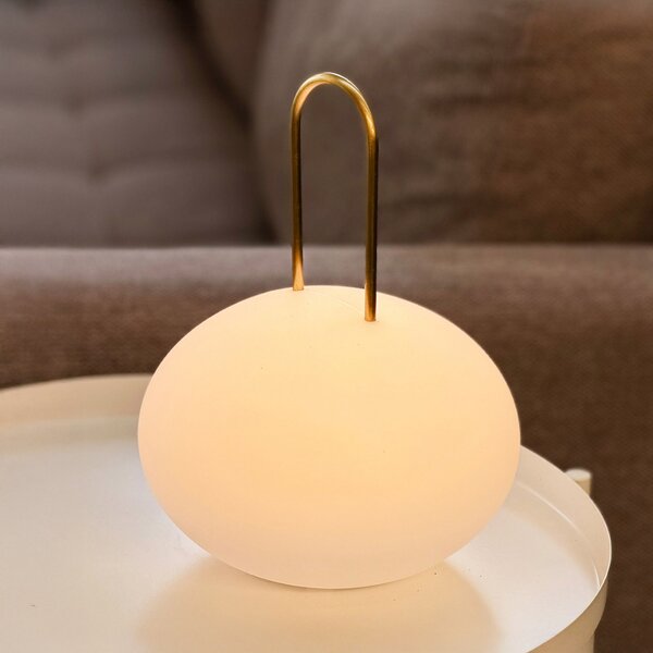 Dyberg Larsen LED акумулаторна фенерче Ellipse, бяло/месинг, IP44, Затъмняване, Бял, Пластмаса, Модерен