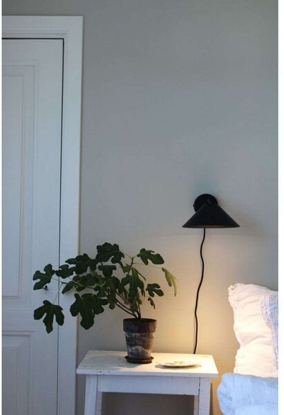 Globen Lighting стенна лампа Cannes, черна, Ø 20 cm, Черен, Дневна/трапезария, Метал, Скандинавски, Стенна розетка отдолу