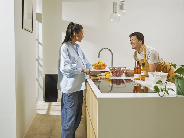 Пречиствател на въздух и овлажнител DAIKIN MCK70ZH, черен