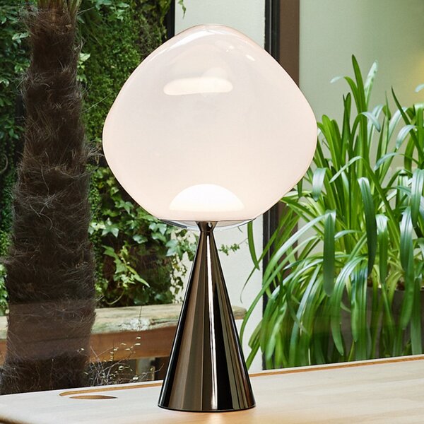 Tom Dixon LED настолна лампа Melt Cone Fat, опал/сребро, 47 см, Затъмняване, Металик, Дневна/трапезария, Пластмаса, Дизайн