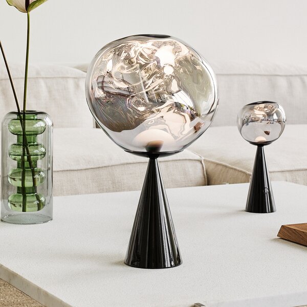 Tom Dixon LED настолна лампа Melt Cone Fat, хром/черно, 47 см, Затъмняване, Черен, Дневна/трапезария, Метал, Дизайн