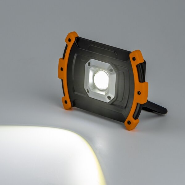 Димируем презареждаем LED прожектор 10W/5V USB 6500K IP44