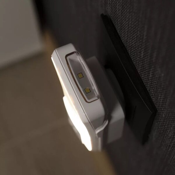 Osram - LED ориентационна лампа за контакт със сензор LUNETTA LED/2W/230V