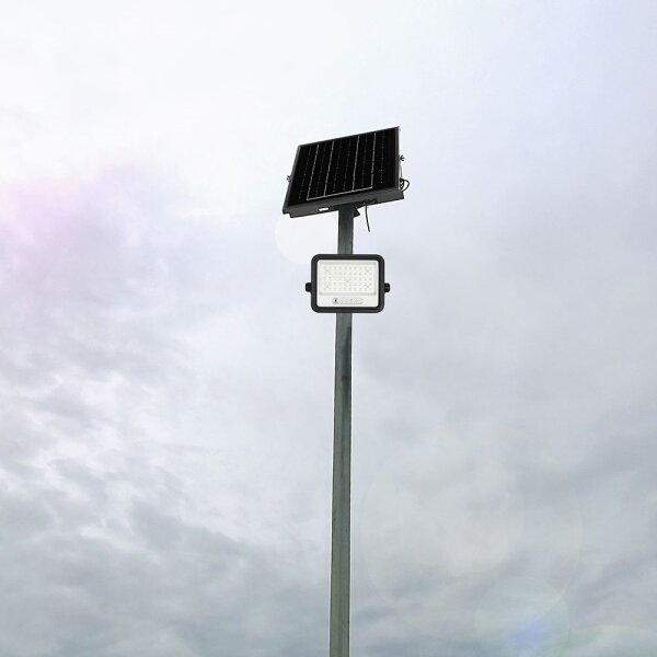 Соларен LED прожектор с димер LED/100W/3,2V IP65 5000 mAh черен + дистанционно управление