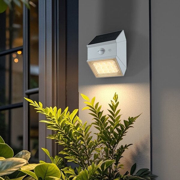 LED соларен стенен осветител със сензор LED/2,5W/3,7V IP65 1200 mAh бял