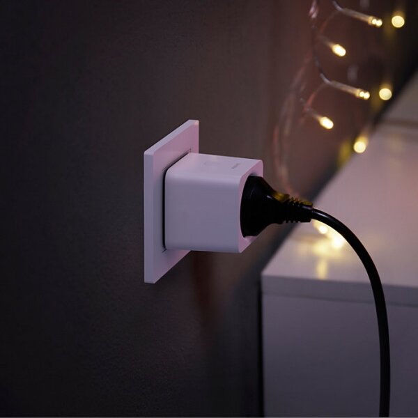 Умен контакт Philips Hue Smart plug EU SCHUKO