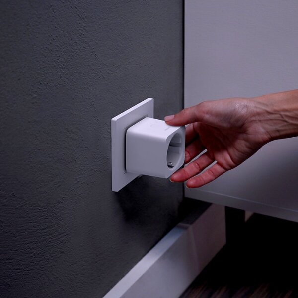 Умен контакт Philips Hue Smart plug EU SCHUKO