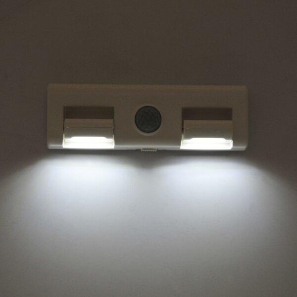 LED Аплик със сензор LED/3xAAA/4,5V