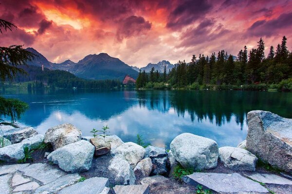 Флизелинов фототапет езеро във високите татри 375 x 250 см