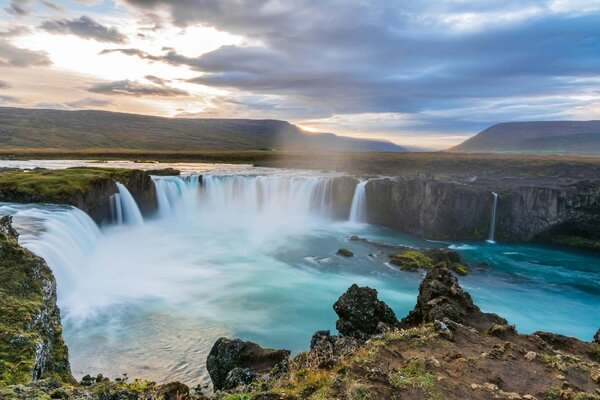 Флизелинов фототапет водопад годафос 375 x 250 см
