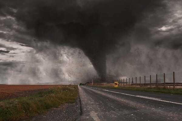 Флизелинов фототапет торнадо 375 x 250 см