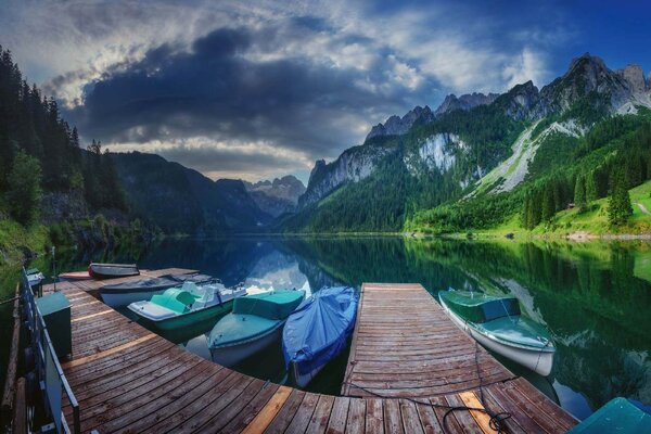 Флизелинов фототапет езеро госаузи 375 x 250 см