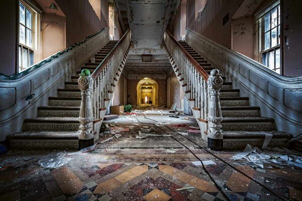 Флизелинов фототапет психиатрична болница 375 x 250 см