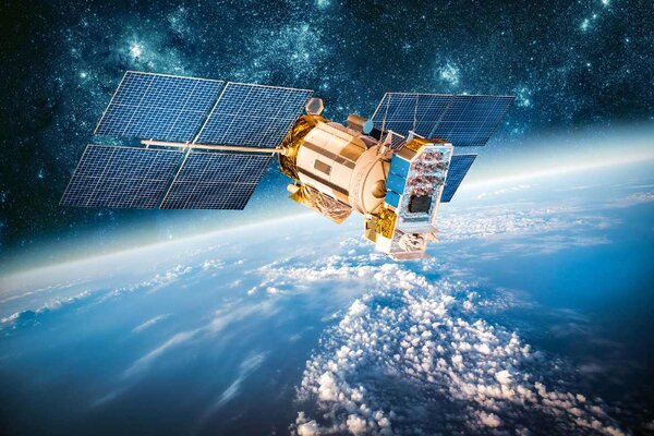 Флизелинов фототапет сателит в орбита около земята 375 x 250 см