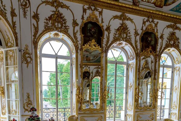 Флизелинов фототапет банкетна зала 375 x 250 см