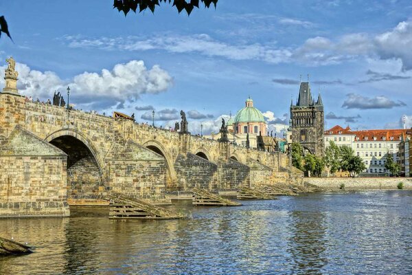 Флизелинов фототапет изглед към карловия мост 375 x 250 см