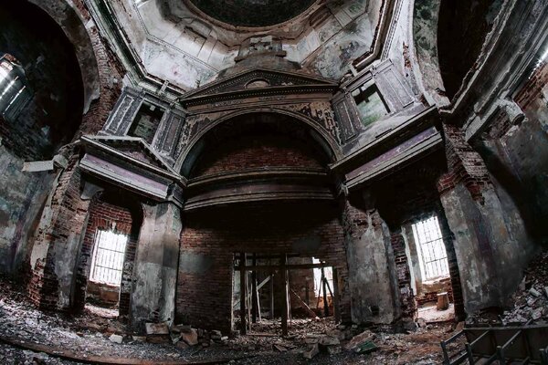 Флизелинов фототапет стара готическа църква 375 x 250 см
