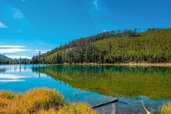 Флизелинов фототапет езеро йелоустоун 375 x 250 см