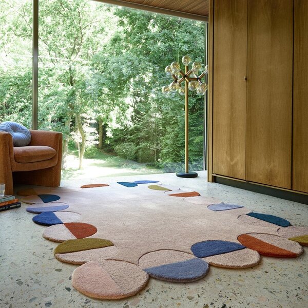 Бежов ръчно изработен вълнен килим 160x230 cm Mia Scallop Frame – Flair Rugs