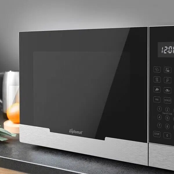 Микровълнова фурна Diplomat Q230DG